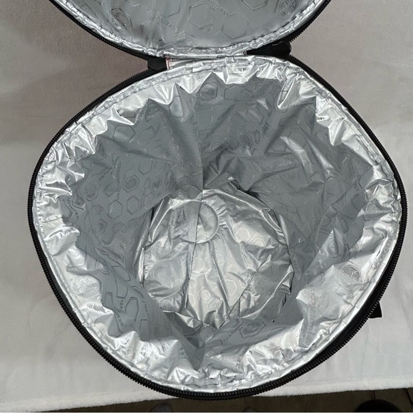 NCAA Utah Utes Large Red Rawlings Collegiate Cooler Baseball Bucket Bag 15”x14”. - Picture 9 of 16